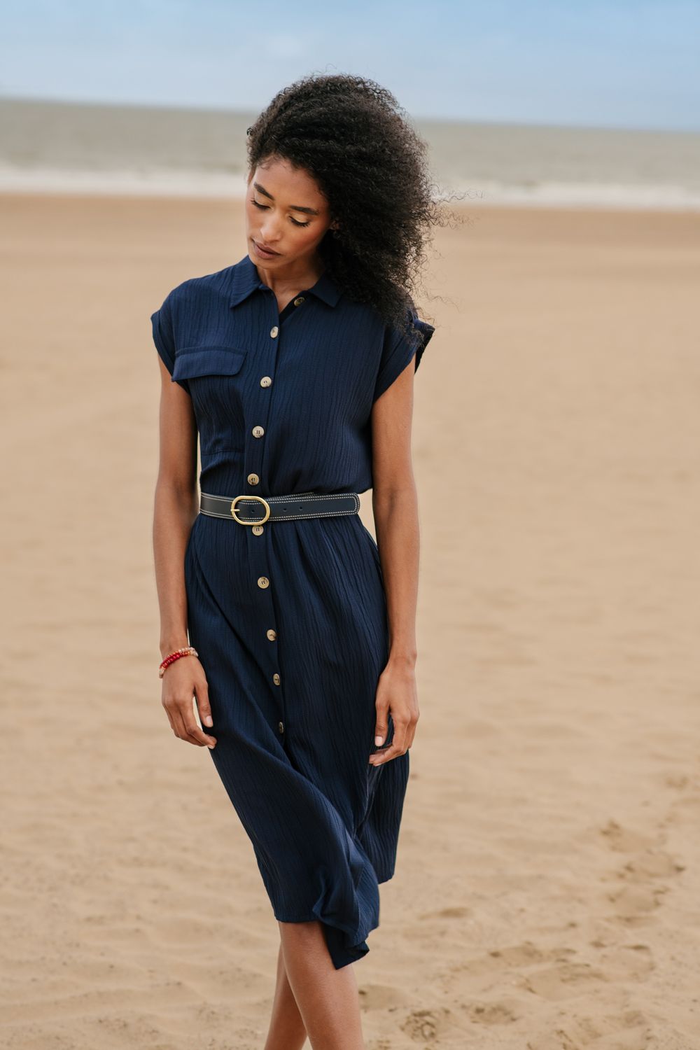 Signe Nature Kleed: Donker Blauw, Doorknoop met stoffen riem