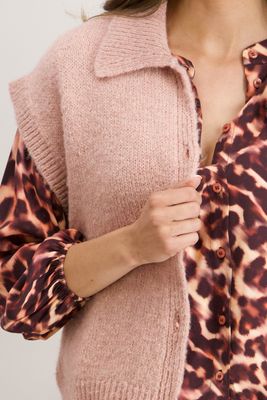 Signe Nature mouwloze cardigan met knopen: zacht roze kleur