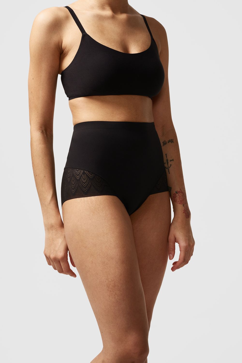 Chantelle Shaping full brief: Zwart corrigerend, taille slip