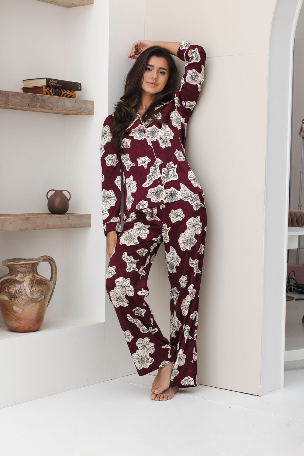 Pastunette Dames pyjama: Bordeaux, Satijn, doorknoop model