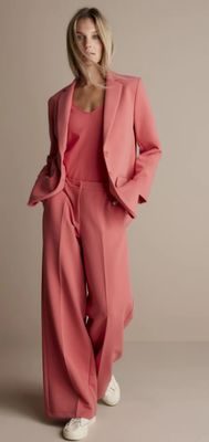 Summum Broek: rouge kleur, wijd model, elastiek in de lenden