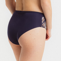 Louisa Bracq Slip: Albanach, Nuit Electric, Maxi model