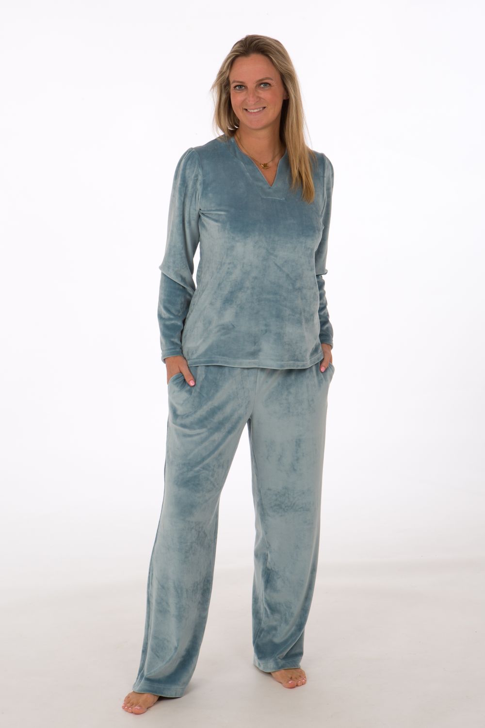 Perlina Dames pyjama: Donnel A, velours, Licht blauw