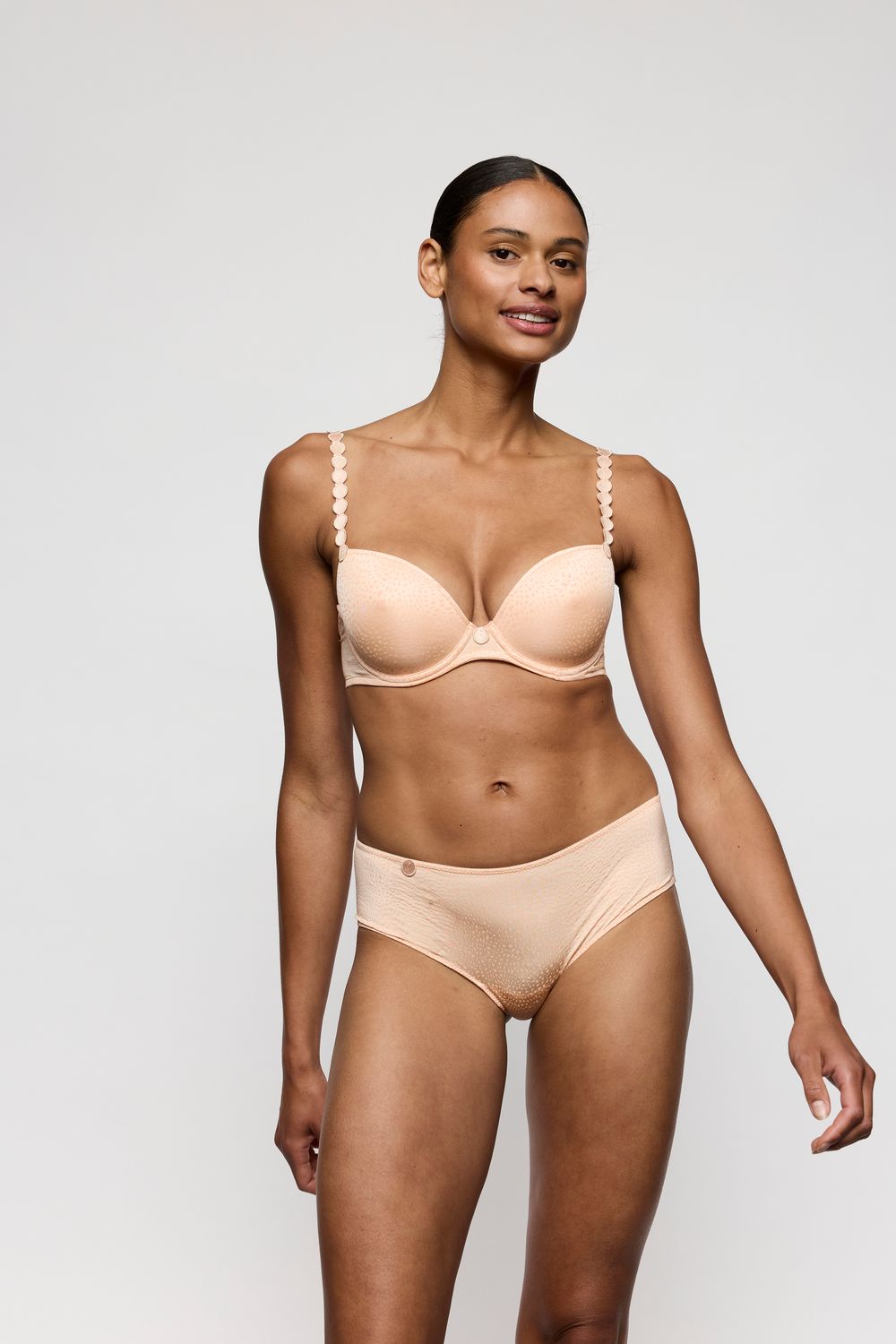 Marie Jo Slip Hotpants: Tom, Peach Whisper,  Shorty model