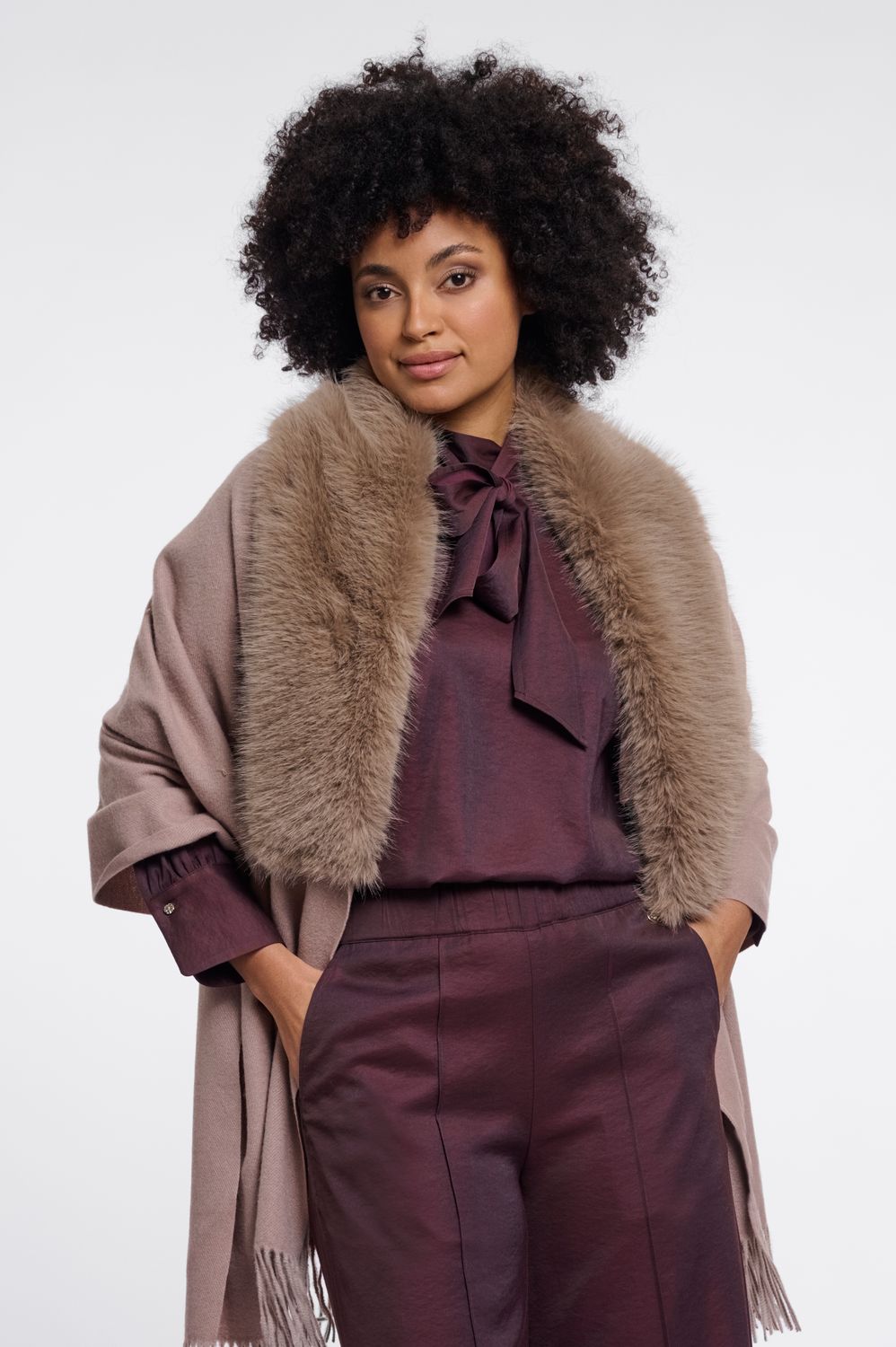 Rino &amp; Pelle Cape met bont: Wendy, mocha latte