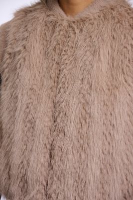 Rino &amp; Pelle bodywarmer: Alvita, Oat ( beige ) kleur, bont