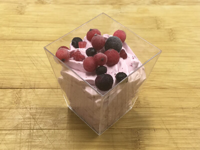 mini dessertglaasje woudvruchtenmousse