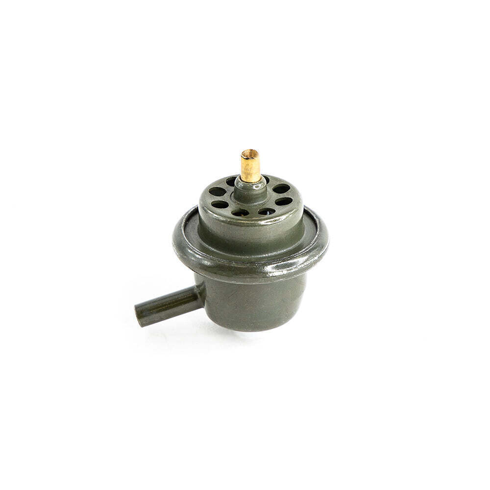 DEATSCHWERKS - Direct-Replacement Performance Regulator High Flow (Silverado 99-01)