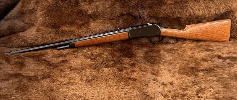 Winchester Model 1886 Extra Light Rifle .45-70 Gov't Winchester Model 1886 Extra Light Rifle .45-70 Gov't