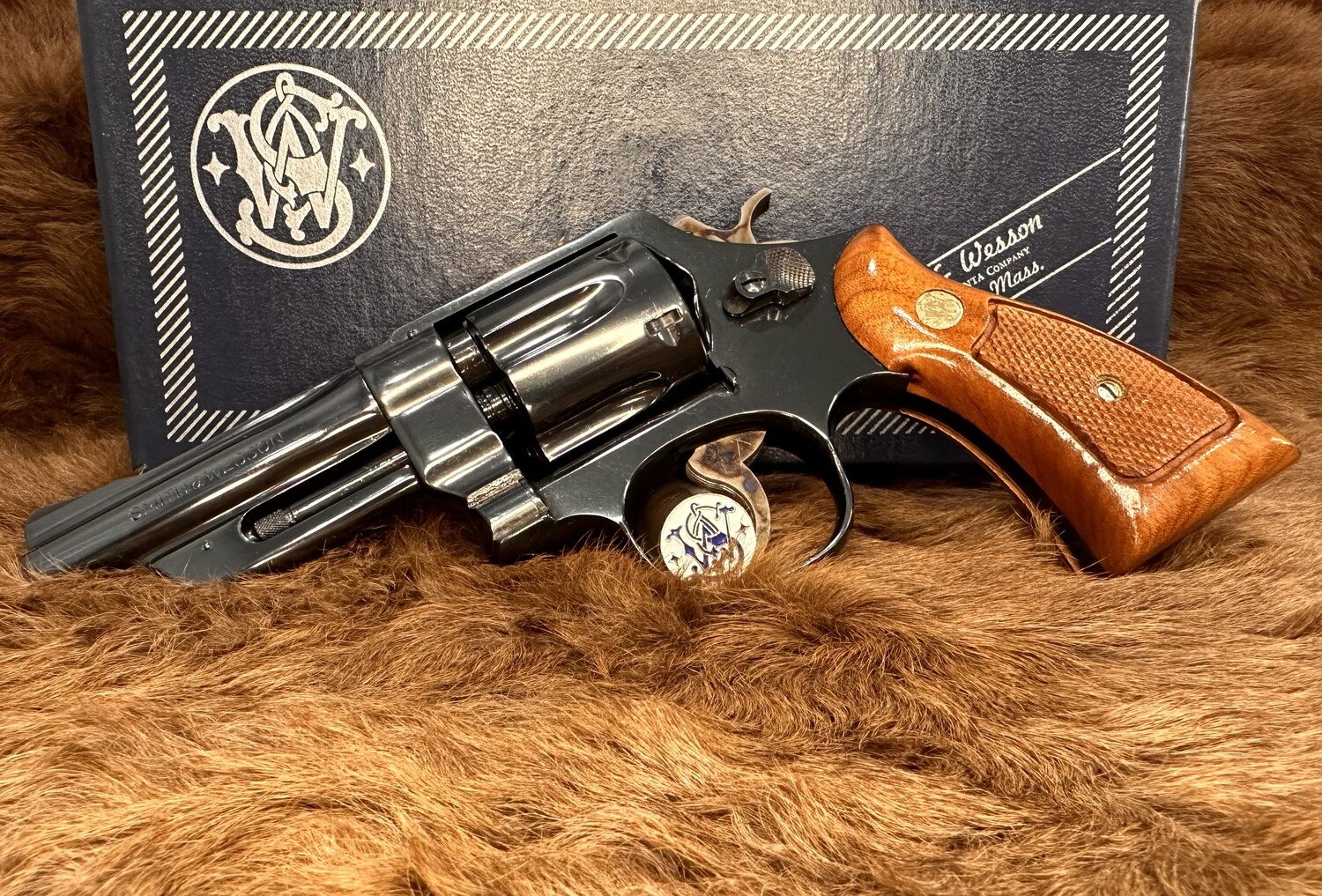 smith-wesson-model-520-357-magnum-military-police-revolver