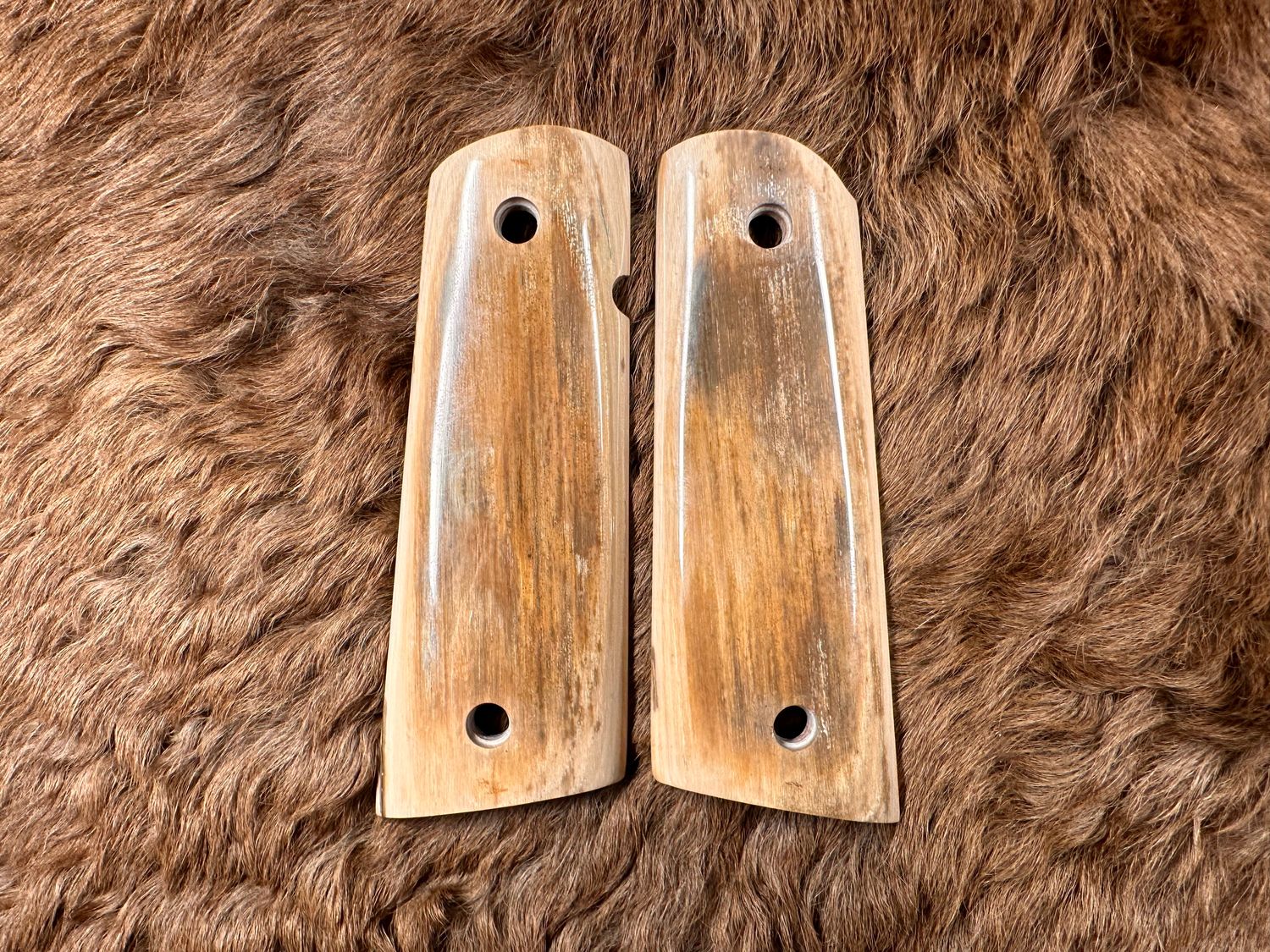 Magwell Mammoth Ivory Grips for 1911