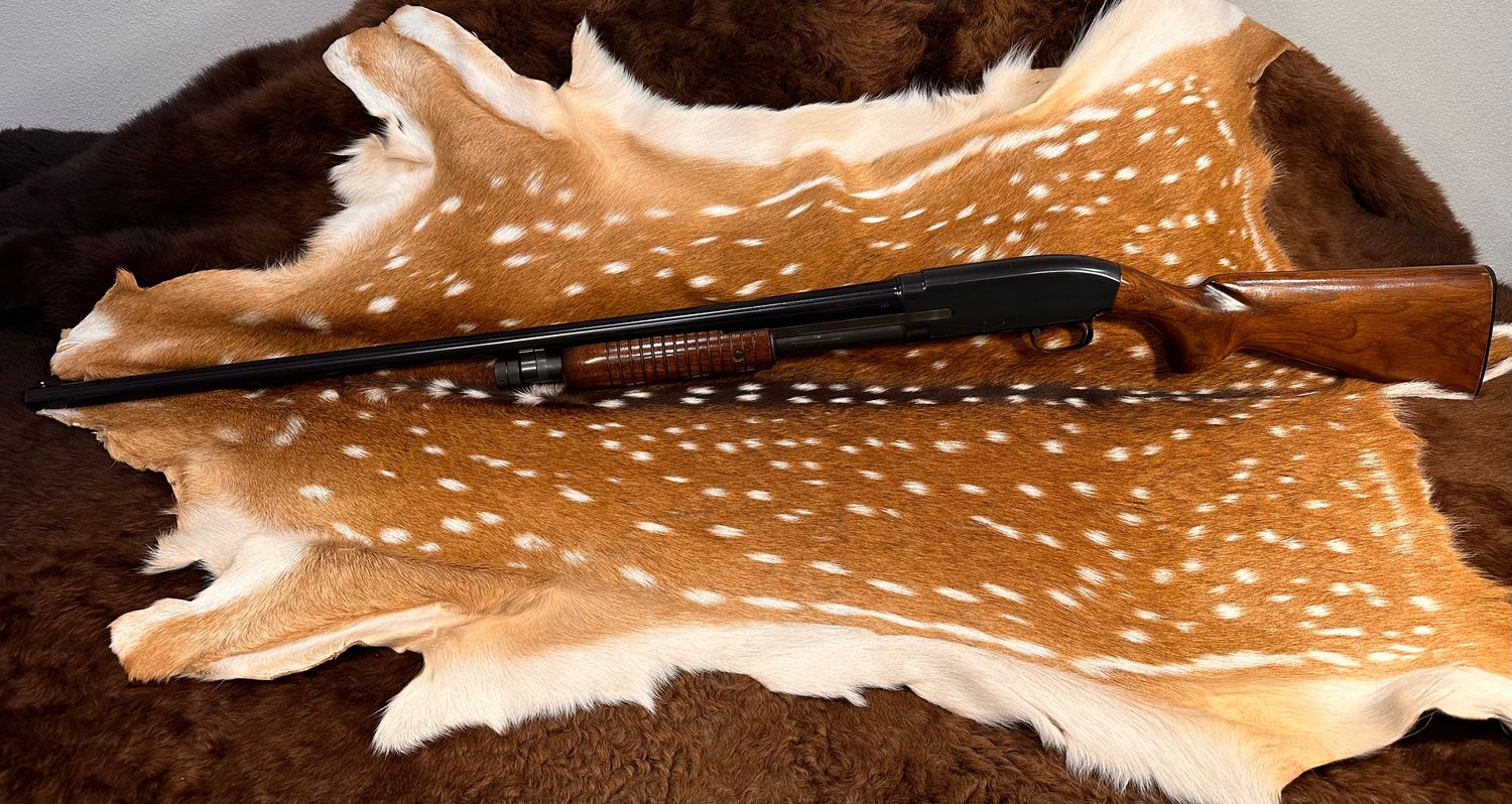 Winchester Model 12 Featherweight Pump Action 12 Gauge Shotgun