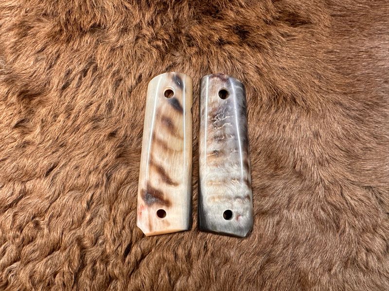 Traditional 1911 Ram's Horn Grips