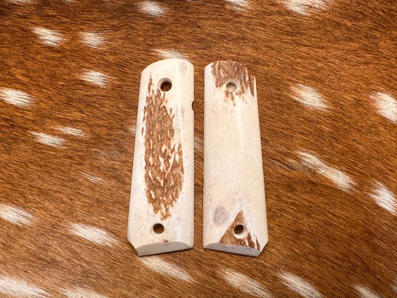 Traditional 1911 Stag Grips