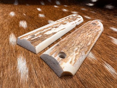 Traditional 1911 Stag Grips