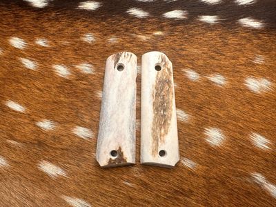 Traditional 1911 Stag Grips