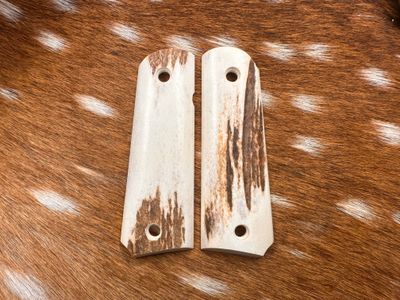 Traditional 1911 Stag Grips