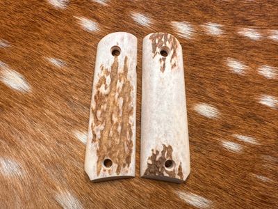 Traditional 1911 Stag Grips
