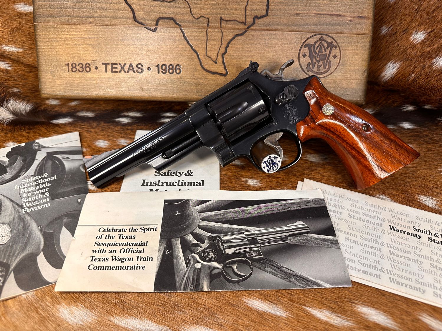 Smith & Wesson Model 544 Texas Wagon Train Commemorative .44-40 Revolver