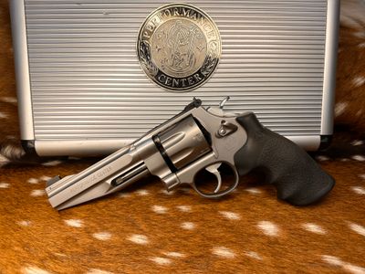 Smith & Wesson Performance Center Model 627-5 .357 Magnum Revolver