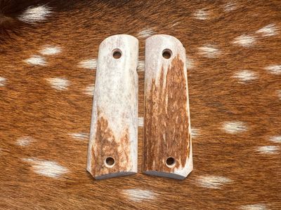 Traditional 1911 Stag Grips