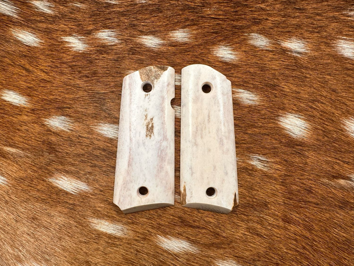 Traditional 1911 Stag Grips for Compact Officer's Models