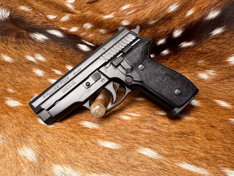 SIG Sauer P229 .40 S&W – Made in Germany –
