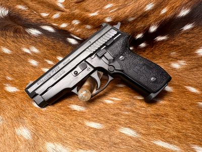 SIG Sauer P229 .40 S&W – Made in Germany –
