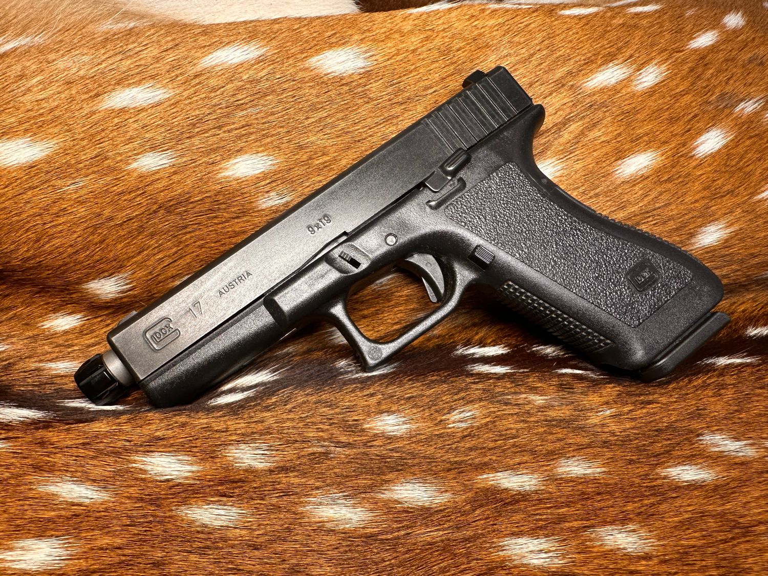 Glock 17 – 9x19mm – Threaded Barrel