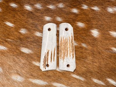 Traditional 1911 Stag Grips Traditional 1911 Stag Grips