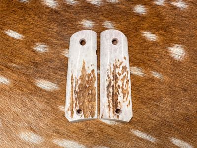 Traditional 1911 Stag Grips