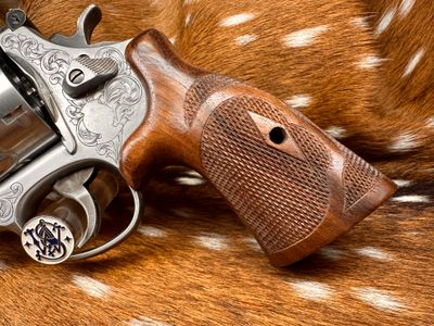 TGW Bear Hug Ropers (N Frame - Round Butt)