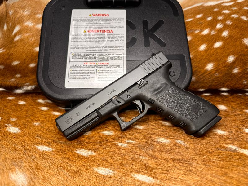 Glock 21 SF – .45 Auto – Like New in Box
