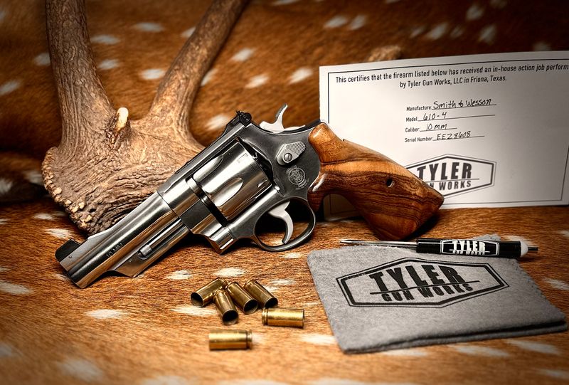 Lipsey's Exclusive Smith & Wesson Model 610-4 4" 10MM Mountain Gun