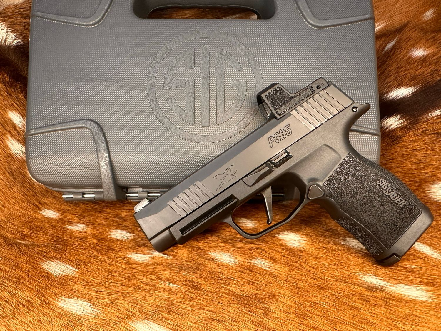 SIG Sauer P365-XL ROMEOZero Elite — 9mm — Like New In Box