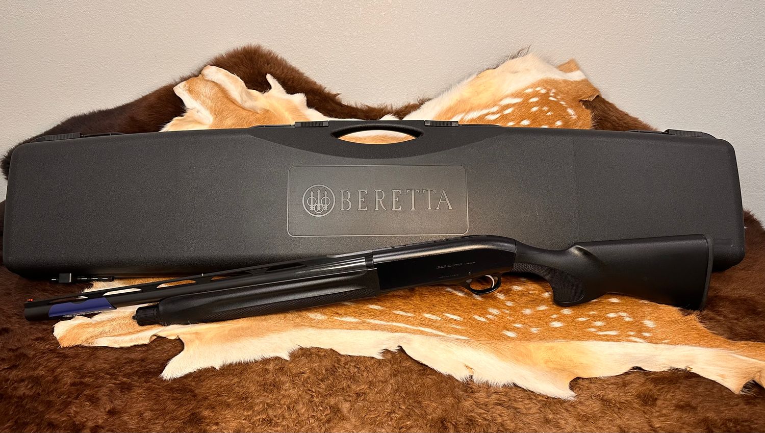 Beretta 1301 Comp — 12 Gauge — Like New w/Extras