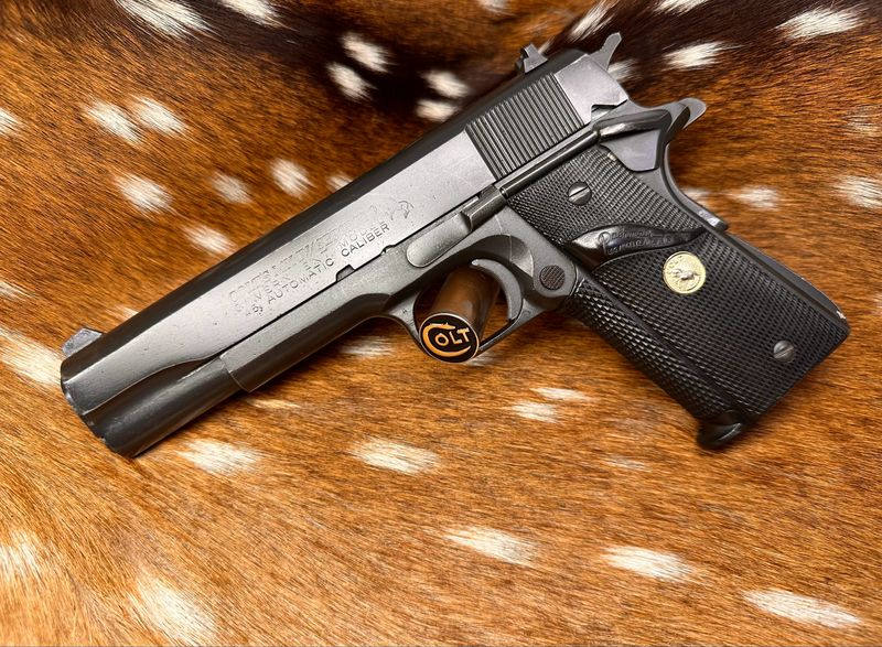 Colt Government Model MK IV Series '70 .45 Auto Pistol Colt Government Model MK IV Series '70 .45 Auto Pistol