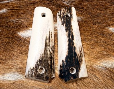Traditional 1911 Stag Grips Traditional 1911 Stag Grips
