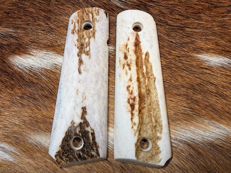 Traditional 1911 Stag Grips