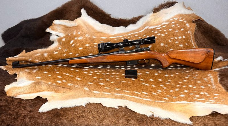 CZ 527 .223 Rem Bolt Action Rifle w/Leupold Scope