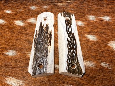 Traditional 1911 Stag Grips Traditional 1911 Stag Grips