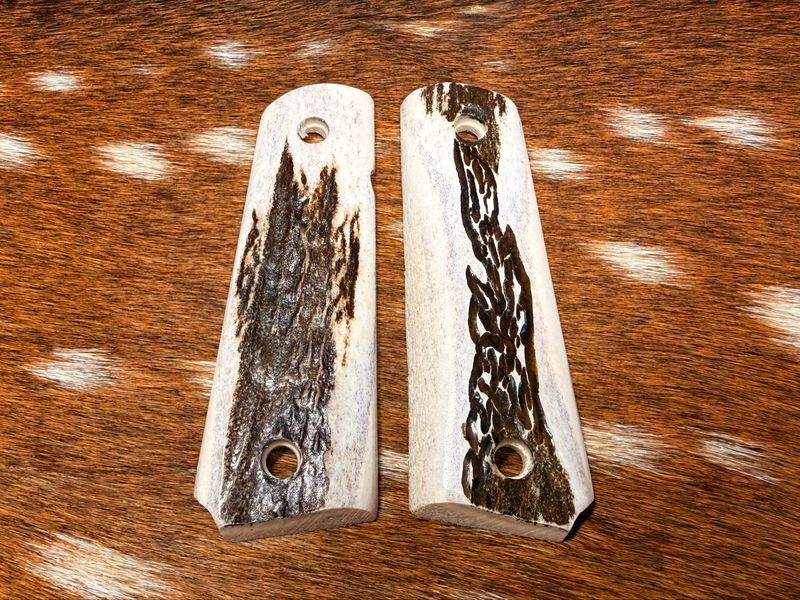 Traditional 1911 Stag Grips