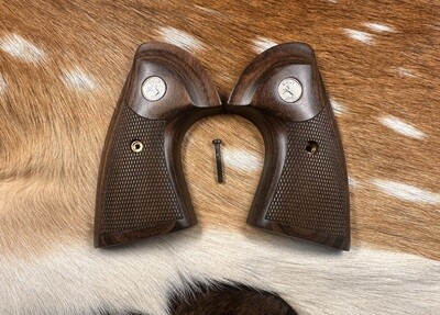 New Model Colt Python Factory Takeoff Grips New Model Colt Python Factory Takeoff Grips
