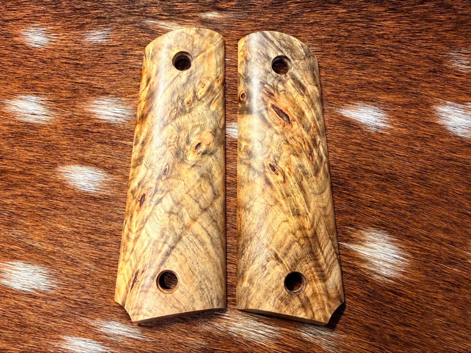 Traditional 1911 High Grade Hand-Select Buckeye Burl Grips
