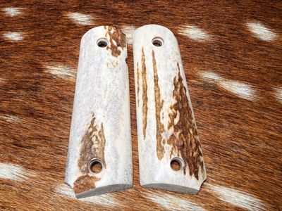 Traditional 1911 Stag Grips