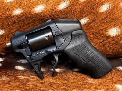 Standard Manufacturing S333 Thunderstruck™ .22 Win Mag — Brand New in Box Standard Manufacturing S333 Thunderstruck™ .22 Win Mag — Brand New in Box