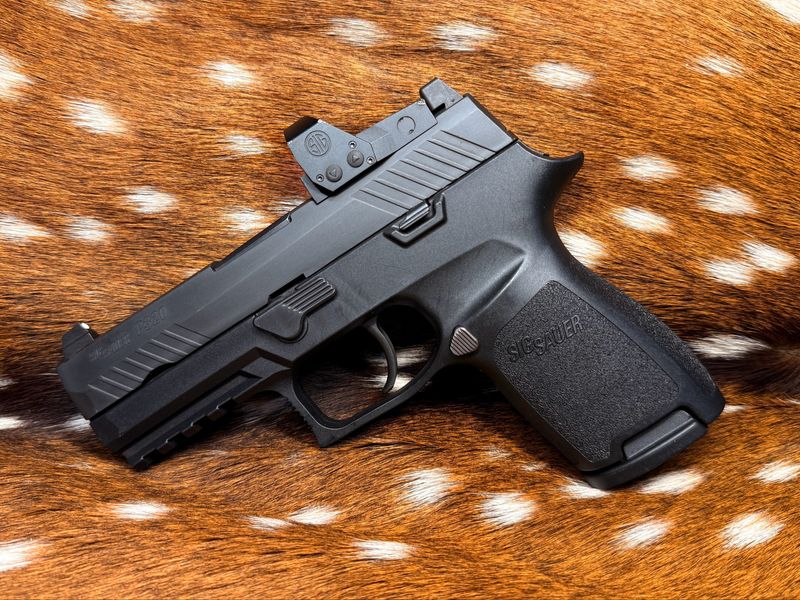 SIG Sauer P320 RXP Compact 9mm Pistol SIG Sauer P320 RXP Compact 9mm Pistol