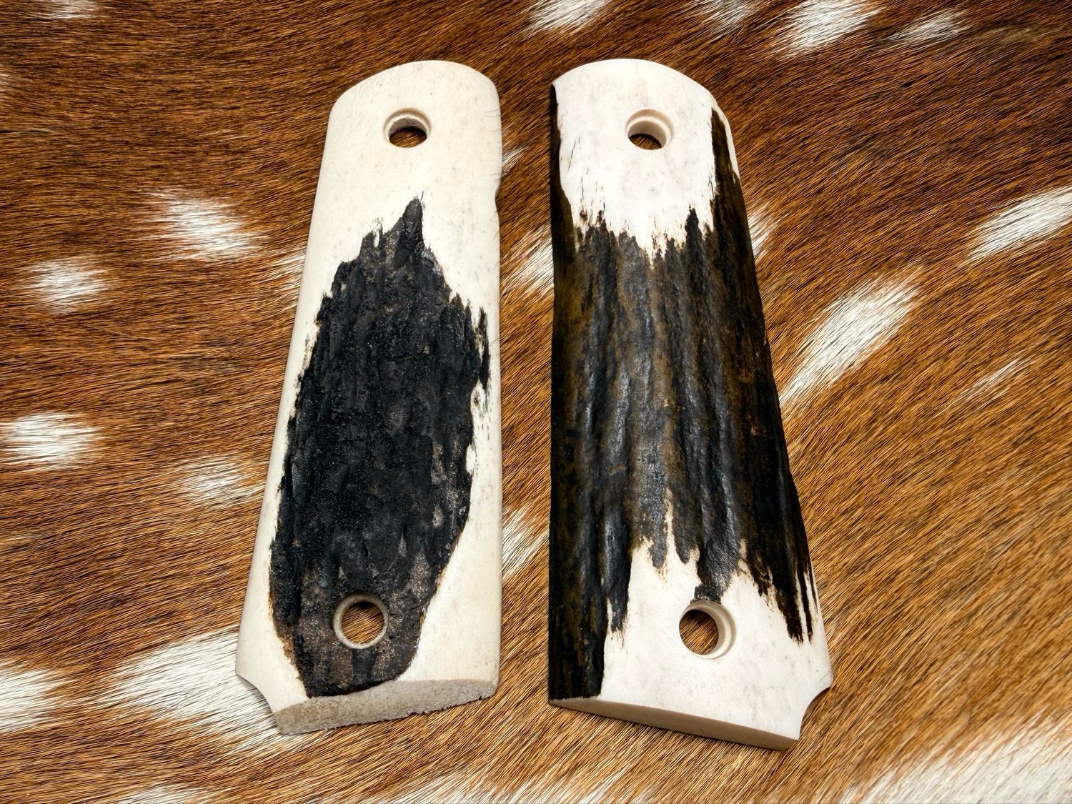 Traditional 1911 Stag Grips