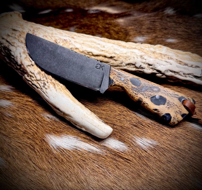 GK Customs Handmade Knife