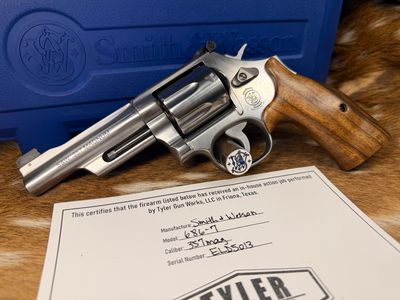 Lipsey's Exclusive Smith & Wesson Model 686-7 4 Lipsey's Exclusive Smith & Wesson Model 686-7 4" 357Mag Mountain Gun with Action Job